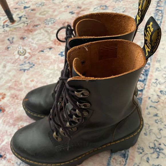 Dr Martin’s size 6 boots - Picture 4 of 12
